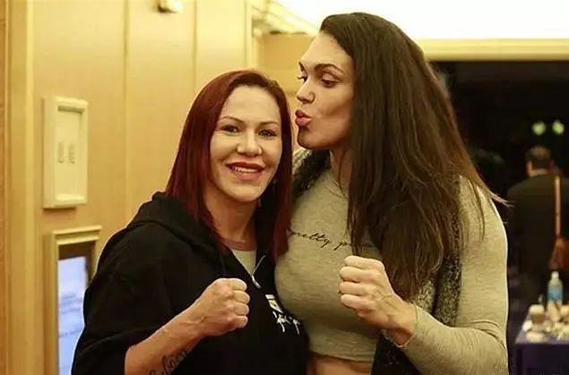 世界上最强壮的格斗闺蜜组合男人看了都要害怕