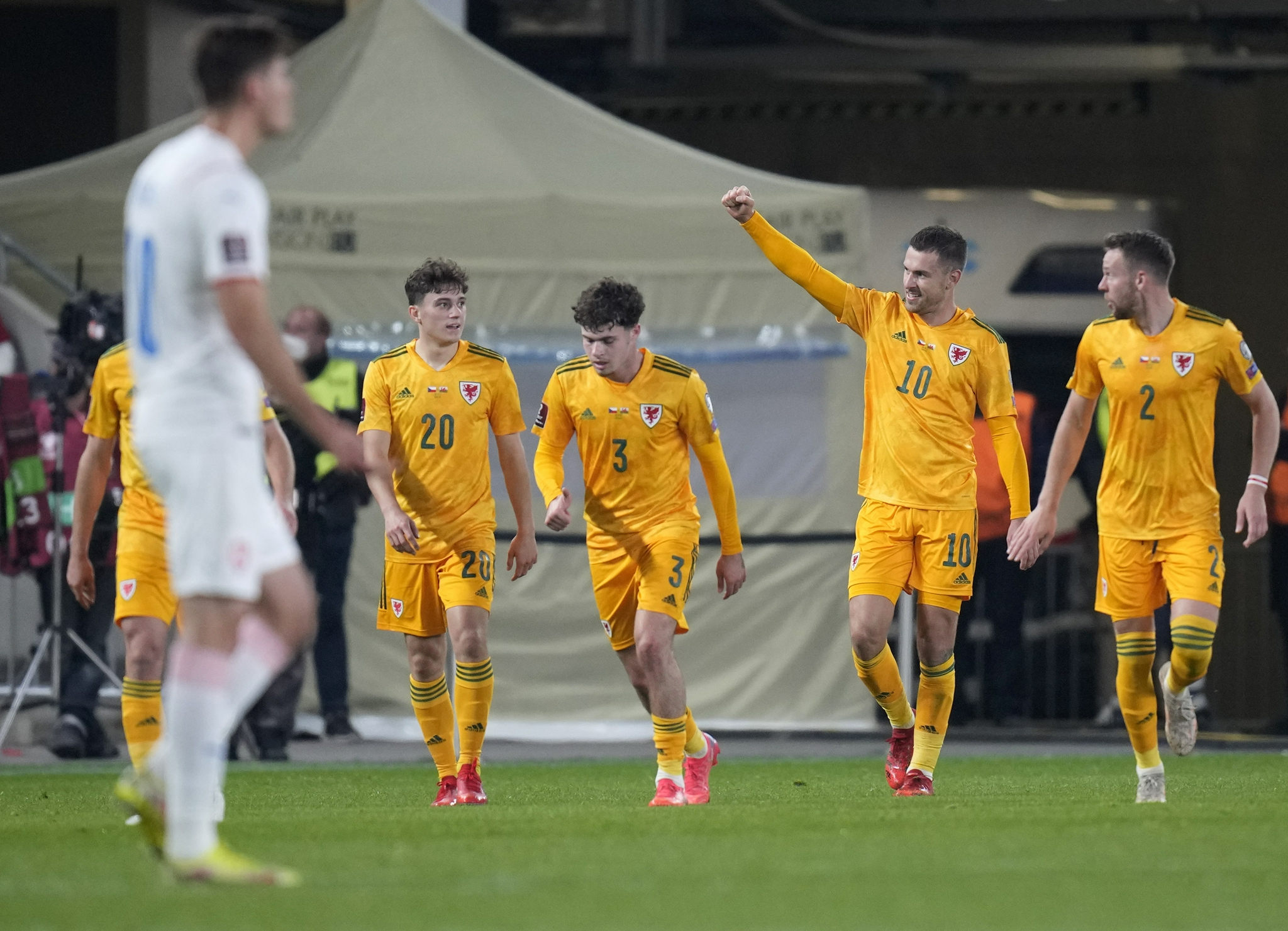 足球——世预赛:捷克战平威尔士