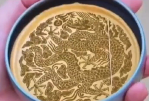 韩国《鱿鱼游戏》爆火的椪糖，在天津却早就有自己的传说休闲区蓝鸢梦想 - Www.slyday.coM