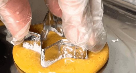 韩国《鱿鱼游戏》爆火的椪糖，在天津却早就有自己的传说休闲区蓝鸢梦想 - Www.slyday.coM