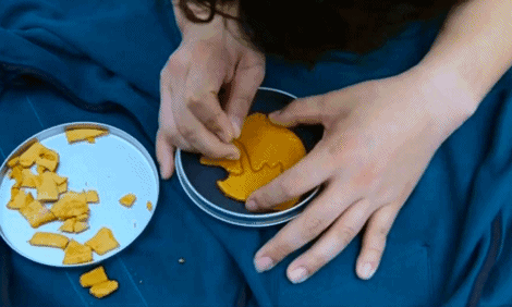 韩国《鱿鱼游戏》爆火的椪糖，在天津却早就有自己的传说休闲区蓝鸢梦想 - Www.slyday.coM