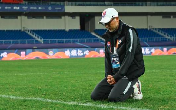 太惨了!昔日中超豪门穷到凑不齐差旅费,足协杯首轮或将宣布退赛休闲区蓝鸢梦想 - Www.slyday.coM 太惨了!昔日中超豪门穷到凑不齐差旅费,足协杯首轮或将宣布退赛休闲区蓝鸢梦想 - Www.slyday.coM