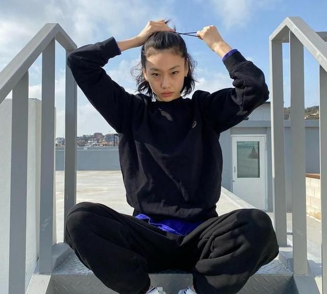 比宋慧乔粉丝还多,《鱿鱼游戏》效应惊人,美貌模特的演技神了!休闲区蓝鸢梦想 - Www.slyday.coM