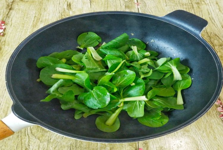 为什么你做的香菇油菜不对味？教你正确方法，上桌就光盘休闲区蓝鸢梦想 - Www.slyday.coM