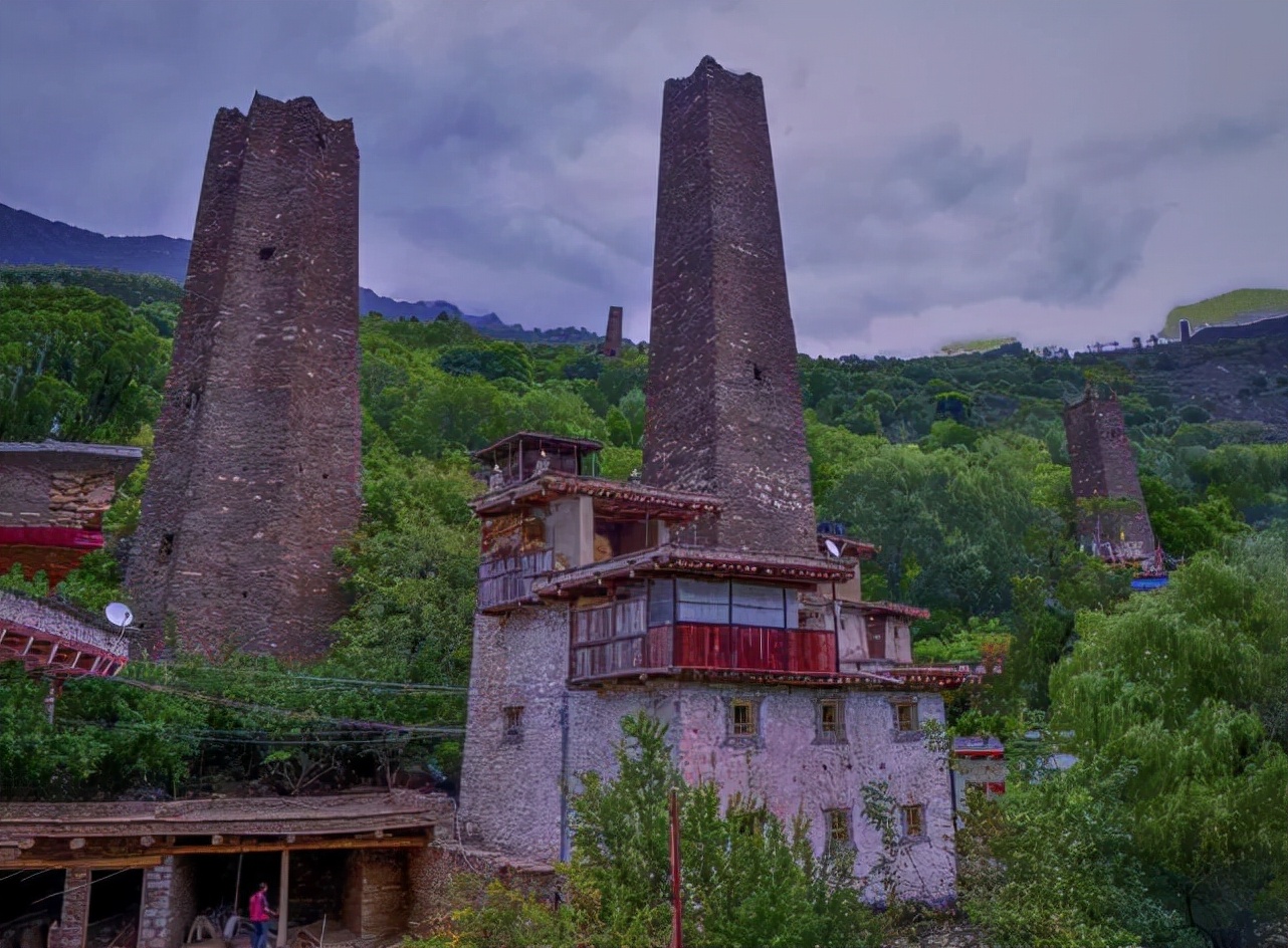金川的碉楼让清军损兵折将,那上面果真视野开阔,适合人居住吗