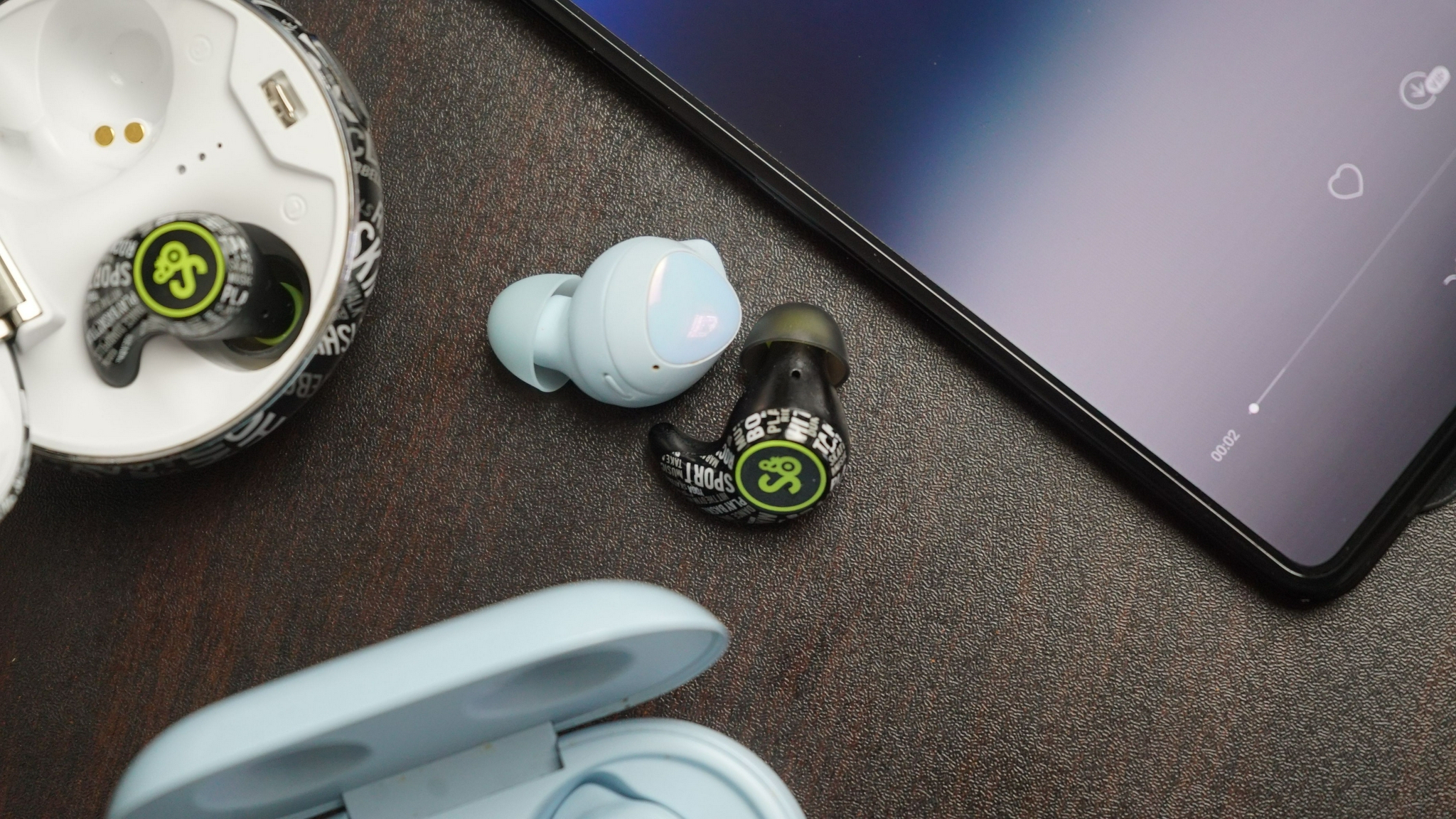 小却不凡魔浪s降噪耳机毫无障碍感陪伴你每个失眠的夜晚