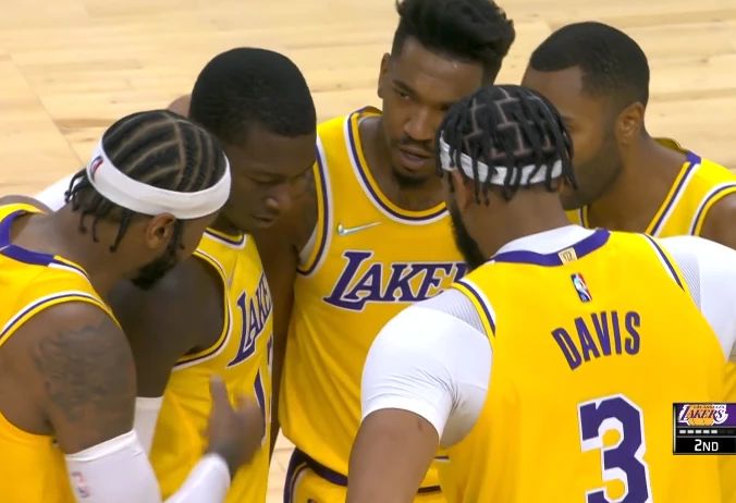 连伤2个！赛季还没开始湖人就悲催了，小将感受到詹姆斯的痛苦休闲区蓝鸢梦想 - Www.slyday.coM