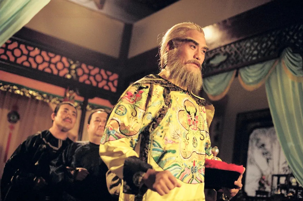 tvb老戏骨王俊棠为儿子庆生蛋糕不到五寸显寒酸曝其有两套房