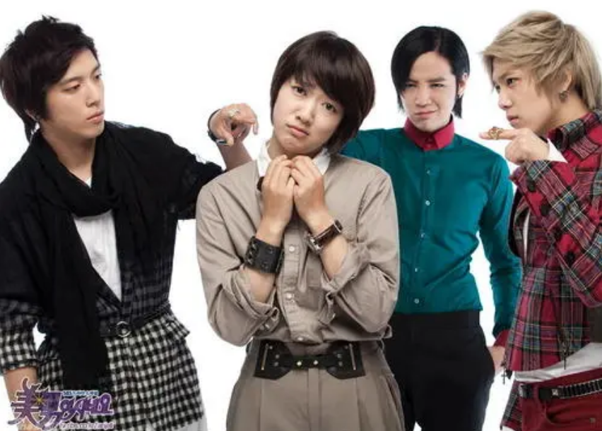 12岁女生被曝隐瞒性别进男团,连发三条道歉声明,退出娱乐圈休闲区蓝鸢梦想 - Www.slyday.coM 12岁女生被曝隐瞒性别进男团,连发三条道歉声明,退出娱乐圈休闲区蓝鸢梦想 - Www.slyday.coM