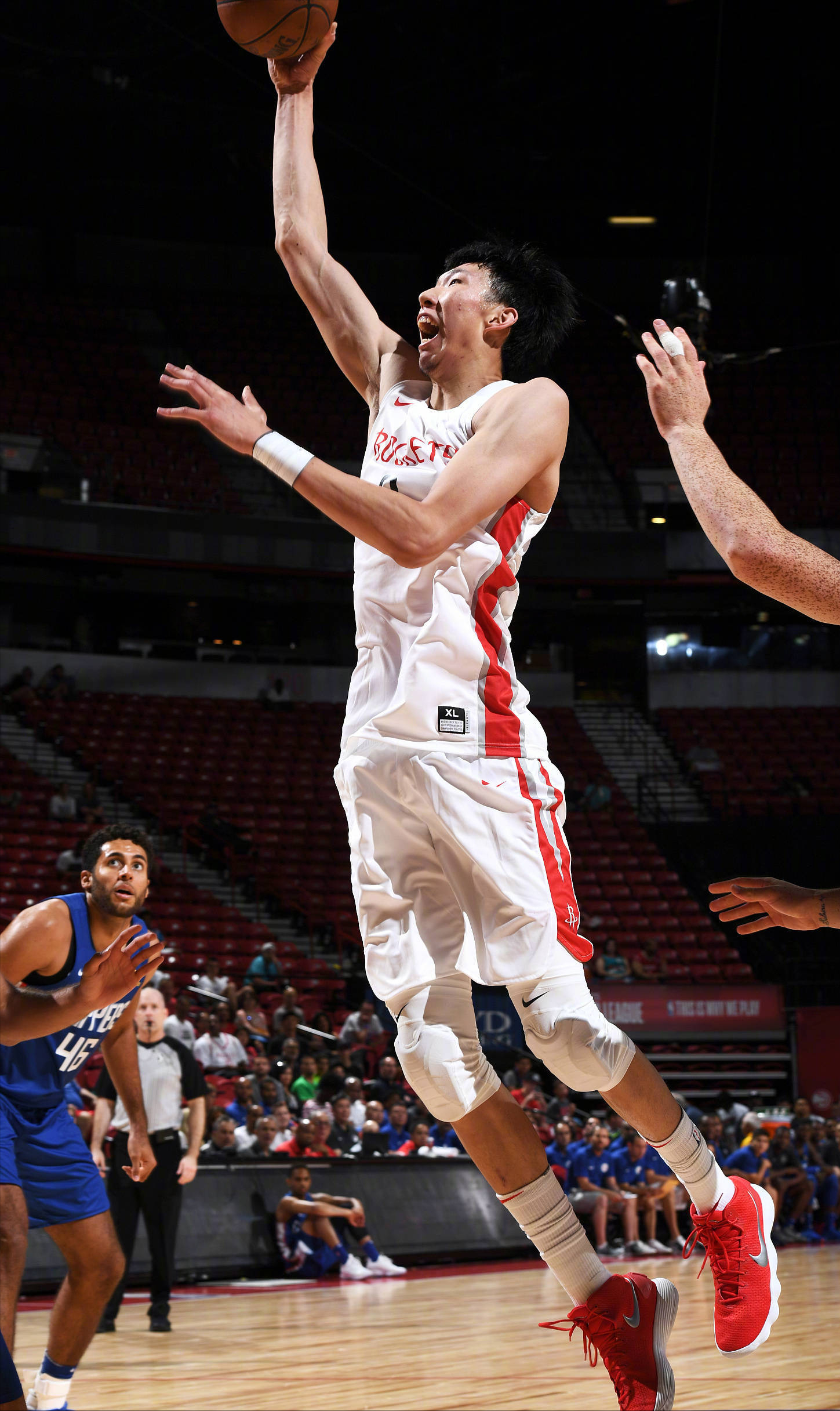 篮协新条款效力6年可自由转会周琦赢了不像是真事