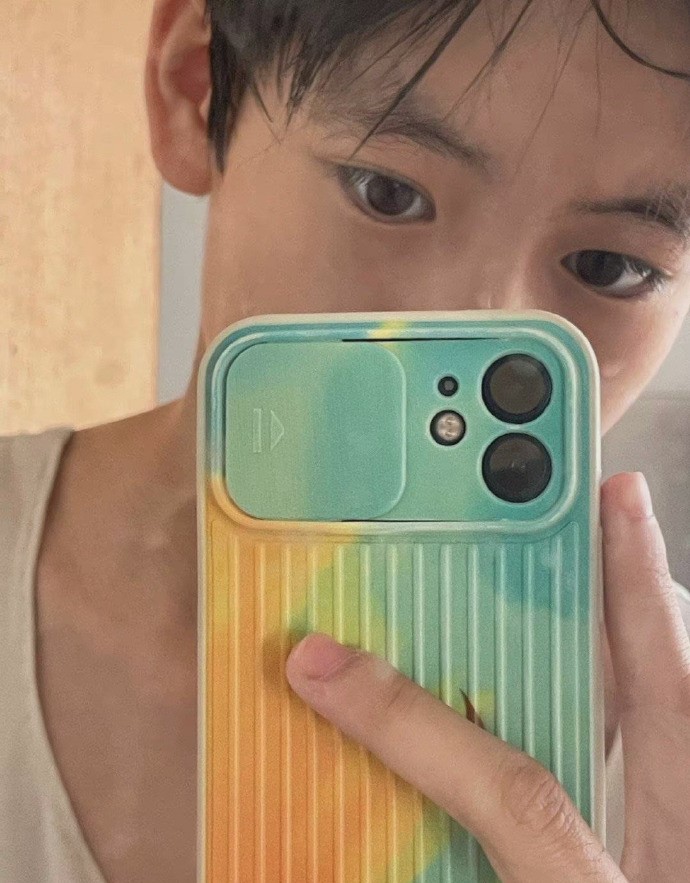 12岁女生被曝隐瞒性别进男团,连发三条道歉声明,退出娱乐圈休闲区蓝鸢梦想 - Www.slyday.coM 12岁女生被曝隐瞒性别进男团,连发三条道歉声明,退出娱乐圈休闲区蓝鸢梦想 - Www.slyday.coM