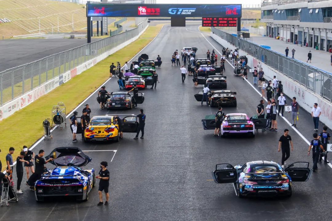 大获全胜！Team 777 by ClimaxRacing车手包金龙再下一城休闲区蓝鸢梦想 - Www.slyday.coM