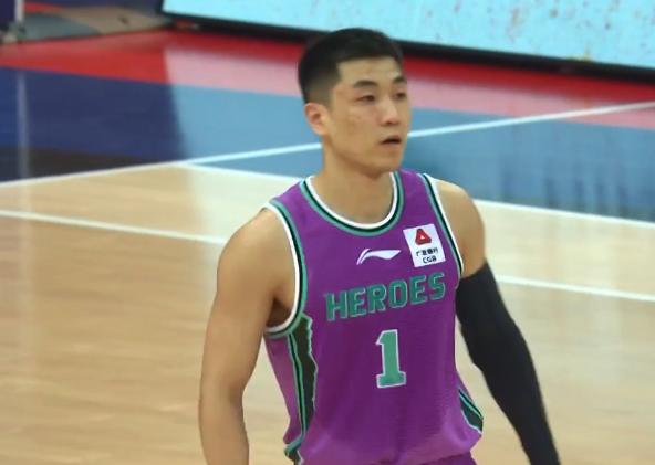 山东11人出场，丁彦雨航仍坐替补席，吴前带队打11比2，分差仅1分休闲区蓝鸢梦想 - Www.slyday.coM