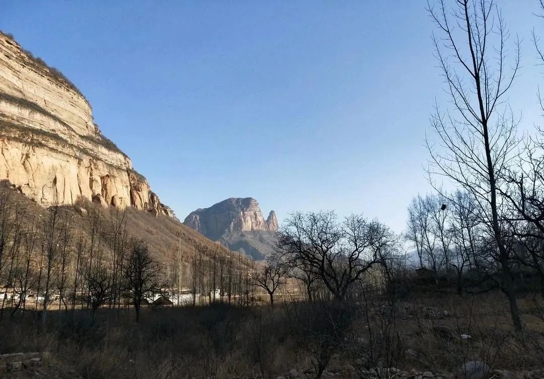 27年前轰动全国的“北大保安高考第一人”，这部纪录片曝光了现状休闲区蓝鸢梦想 - Www.slyday.coM