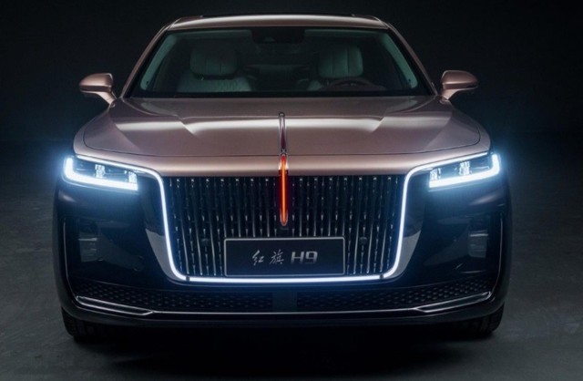 信任国产车！王健林和万达高管全部换乘红旗汽车休闲区蓝鸢梦想 - Www.slyday.coM