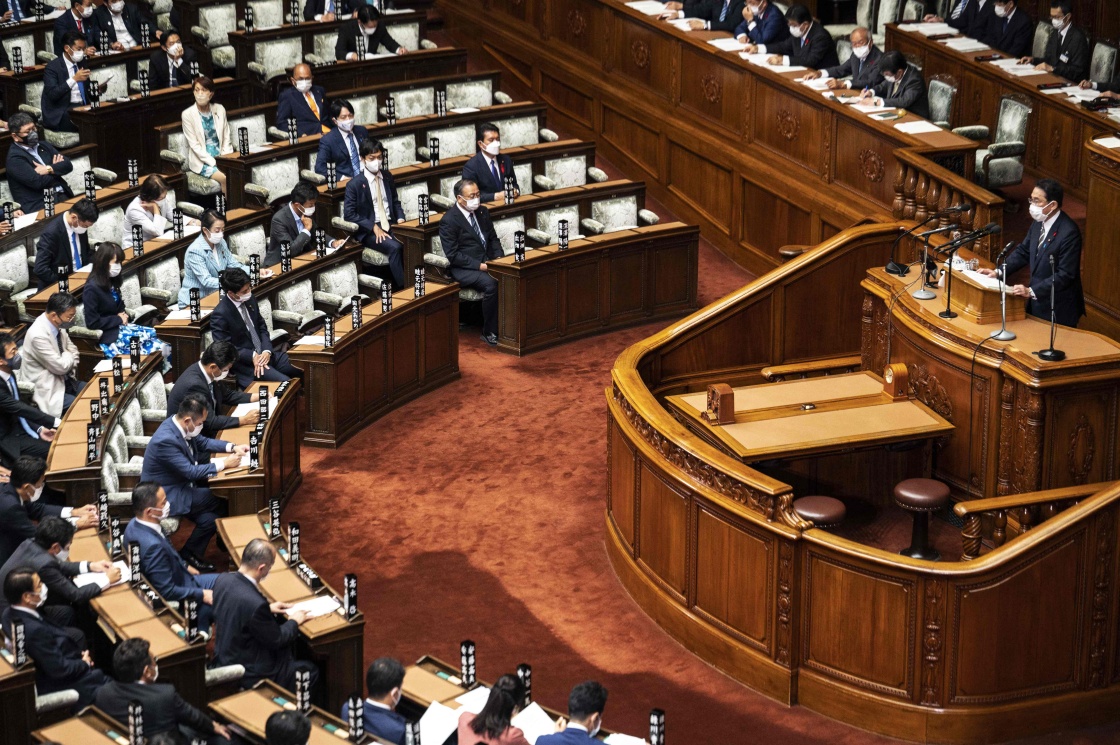 岸田施政演说：“听君一席话 如听一席话”