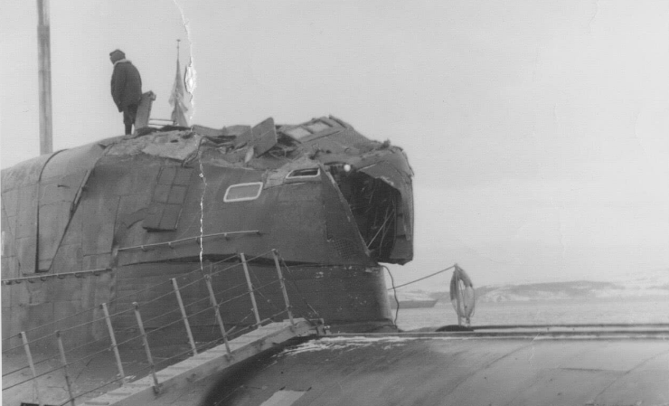 冷战期间及冷战结束后一段时间，美国与苏/俄的潜艇不时发生碰撞事故。