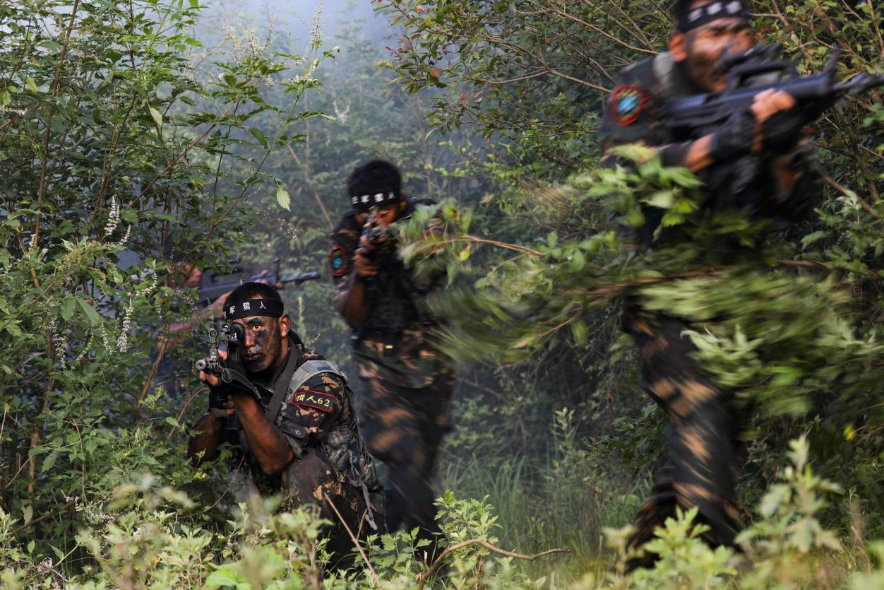 多图回眸空军特种作战实战化训练|猎人|空军|集训队_新浪新闻