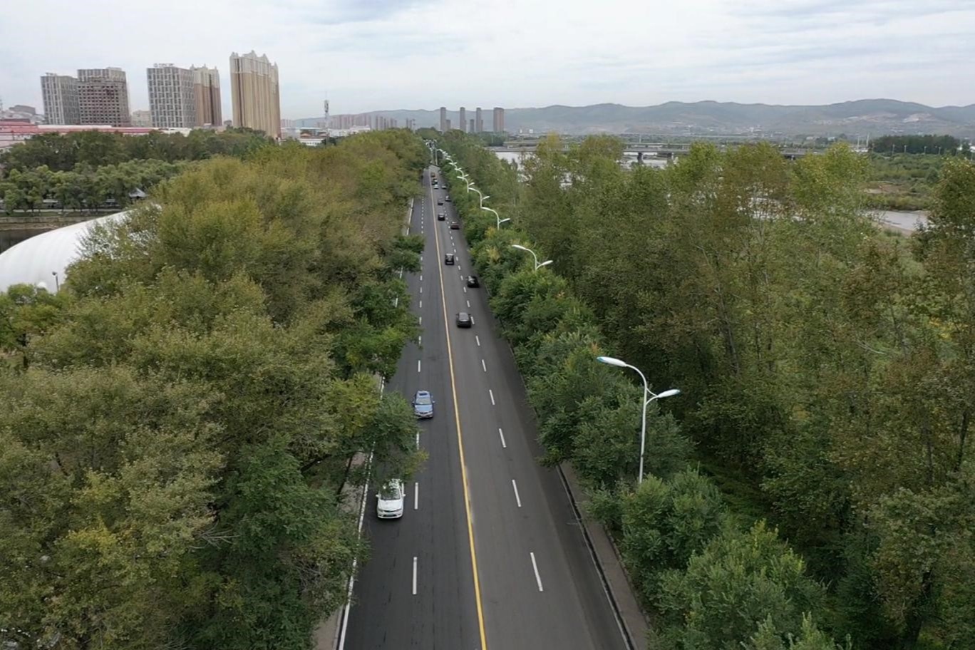 丹阿公路维修改造工程.黑龙江省交通运输厅 供图