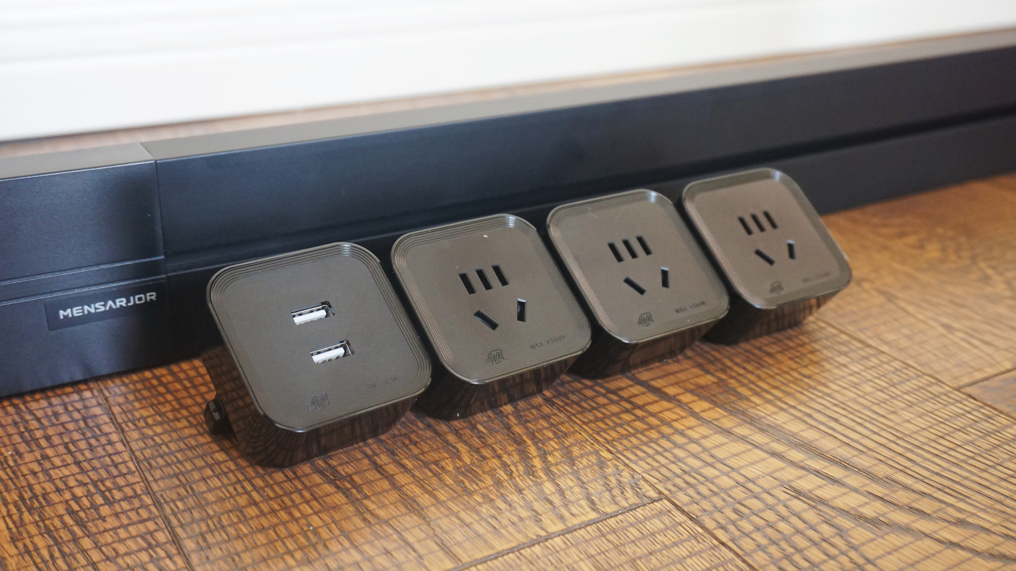 装修时插座没装对,后悔一辈子,再改还来得及吗?休闲区蓝鸢梦想 - Www.slyday.coM 装修时插座没装对,后悔一辈子,再改还来得及吗?休闲区蓝鸢梦想 - Www.slyday.coM