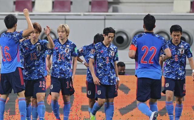 热议日本2比1击败澳大利亚,国足争夺小组第三更难了?休闲区蓝鸢梦想 - Www.slyday.coM