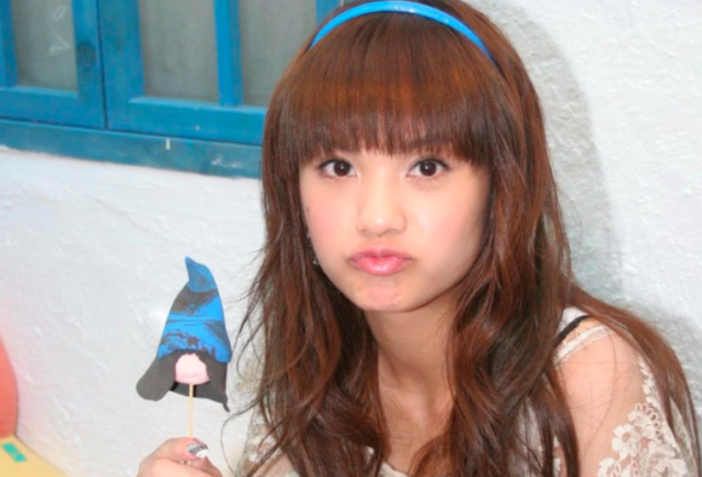 杨丞琳童年照曝光丑到不忍直视别人女大十八变她是八十一变