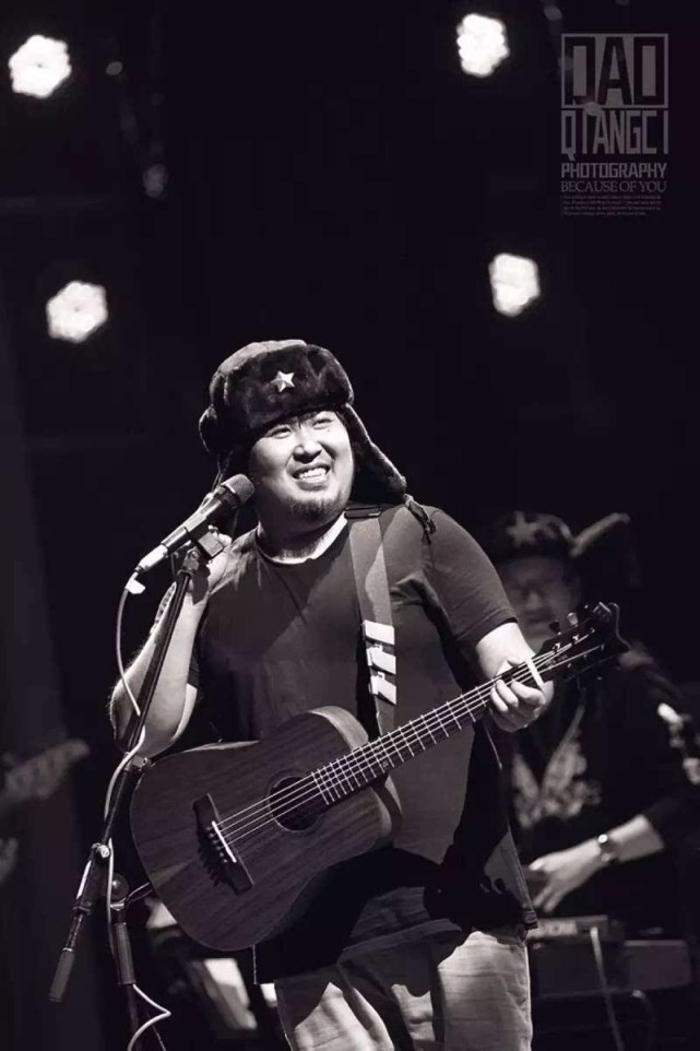 宋冬野演唱会被取消不冤我拍手叫好