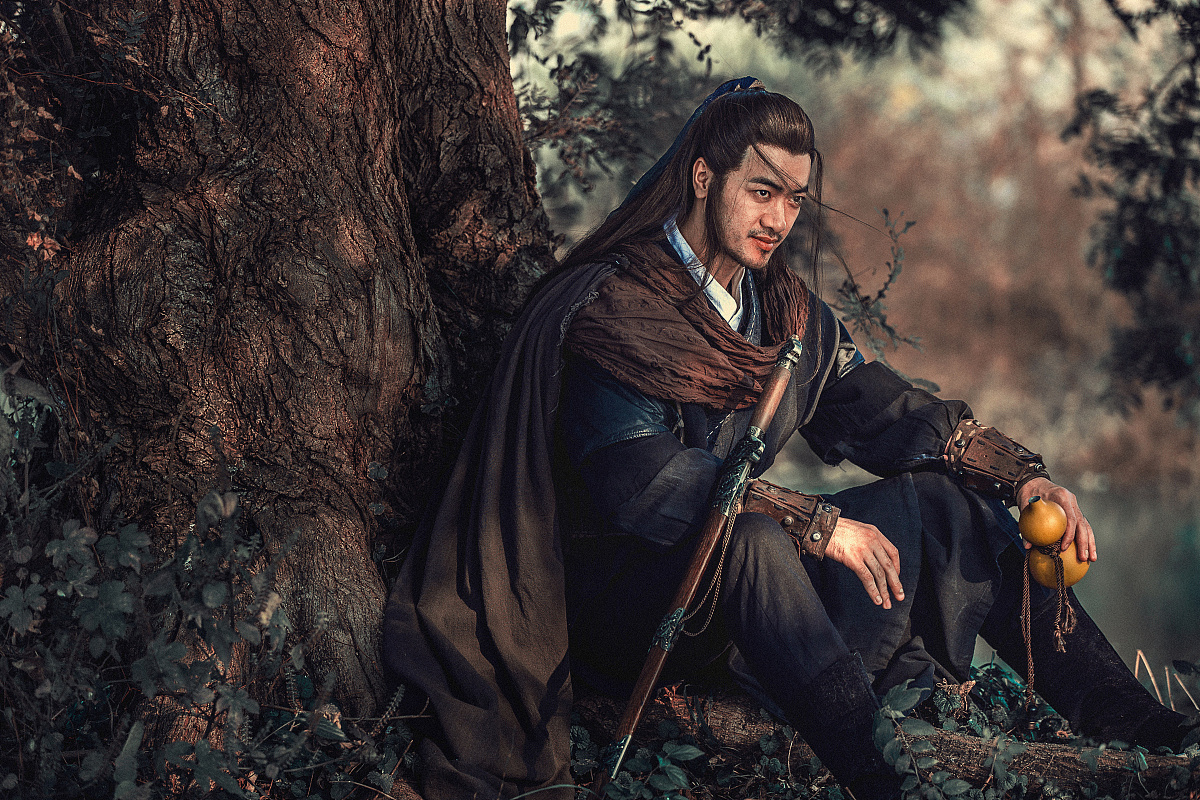 为什么金庸古龙的武侠被奉为经典,玄幻网文却不被广泛承认?|古龙|金庸