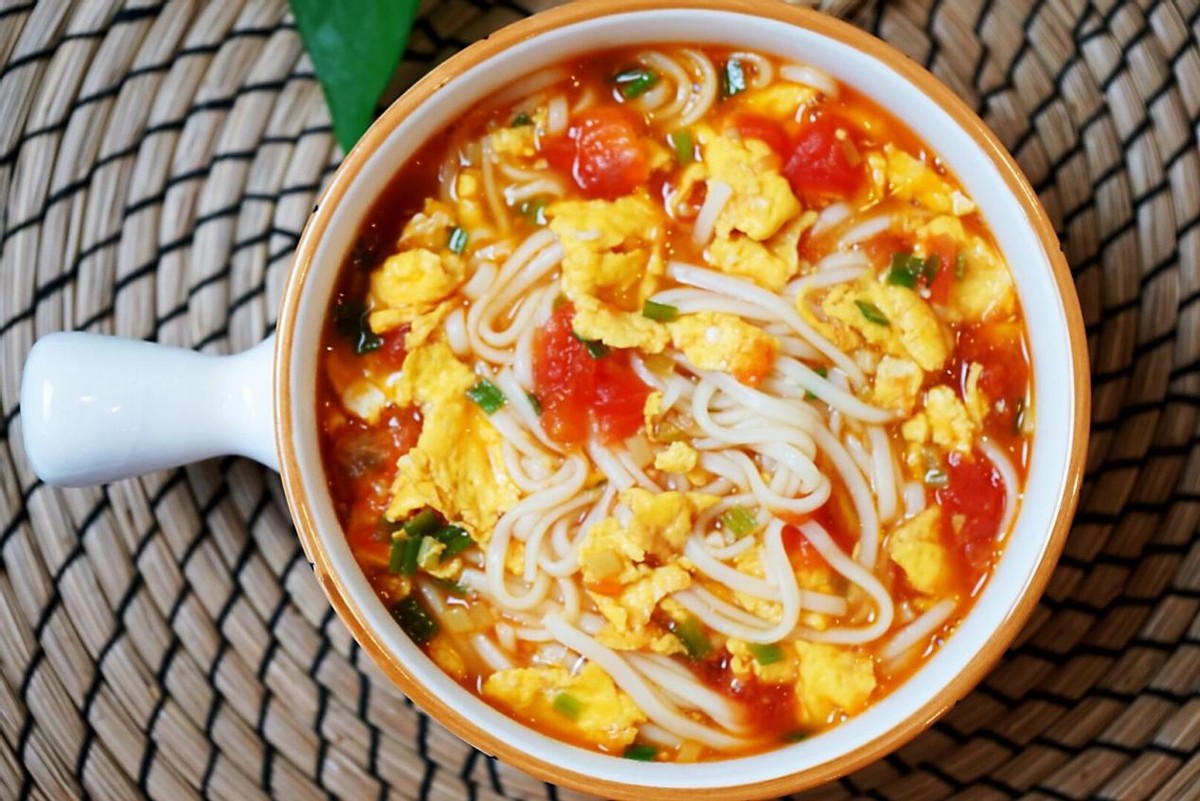 懒人必学的快餐食物西红柿鸡蛋面简单易学还美味