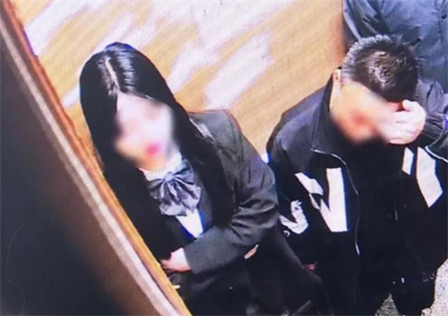 温州18岁少女被44岁富商看中，每月给5万包养，谁知却用冥币结账休闲区蓝鸢梦想 - Www.slyday.coM