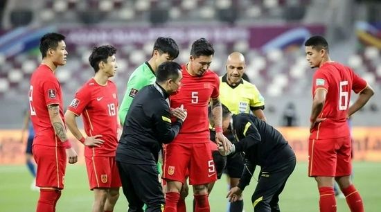 新华社给国足2点建议:拖住沙特再抢分,李铁不用阿兰洛国富也行休闲区蓝鸢梦想 - Www.slyday.coM 新华社给国足2点建议:拖住沙特再抢分,李铁不用阿兰洛国富也行休闲区蓝鸢梦想 - Www.slyday.coM