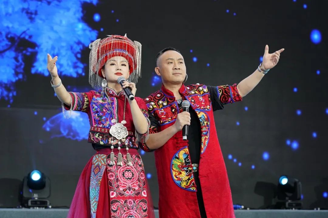 张家界唱响山间情歌 午间音乐会金秋回归|张家界市|音乐会_新浪新闻