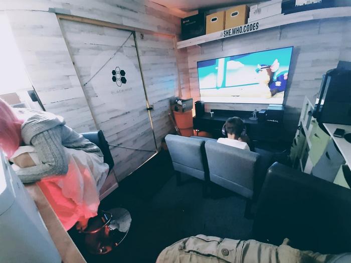 因疫情失业后，一对夫妻是怎么开发游戏的休闲区蓝鸢梦想 - Www.slyday.coM