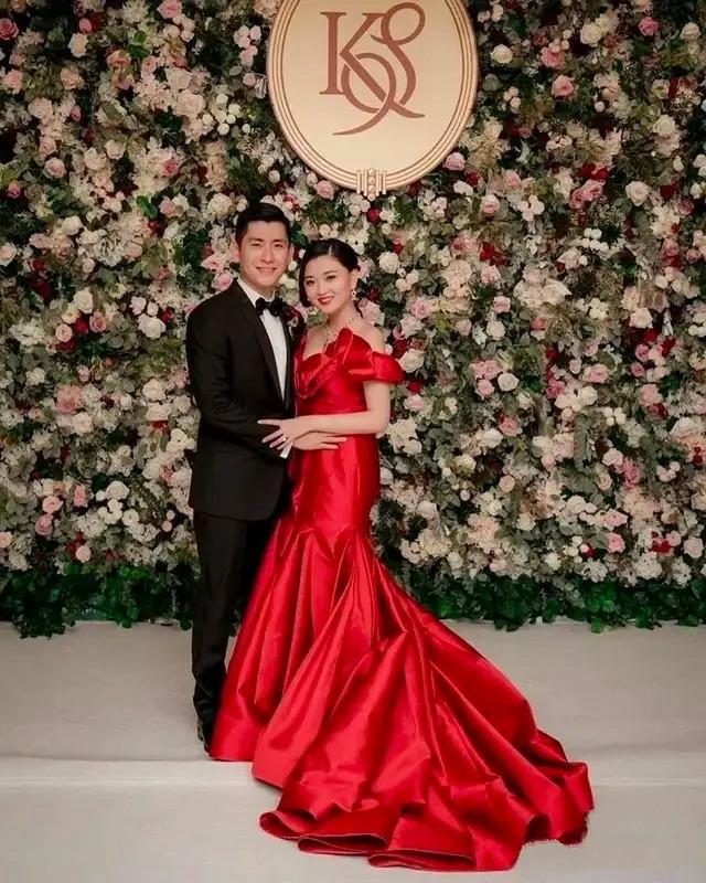 这样的婚宴,李嘉颖和刘根森办了三回.
