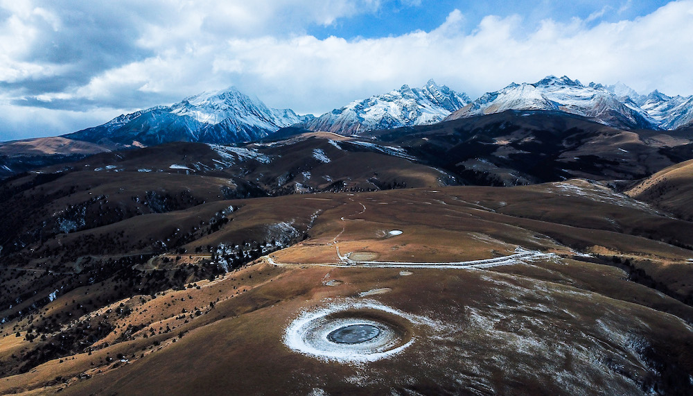 "格聂之眼"还是要修栈道,这次给出三套方案