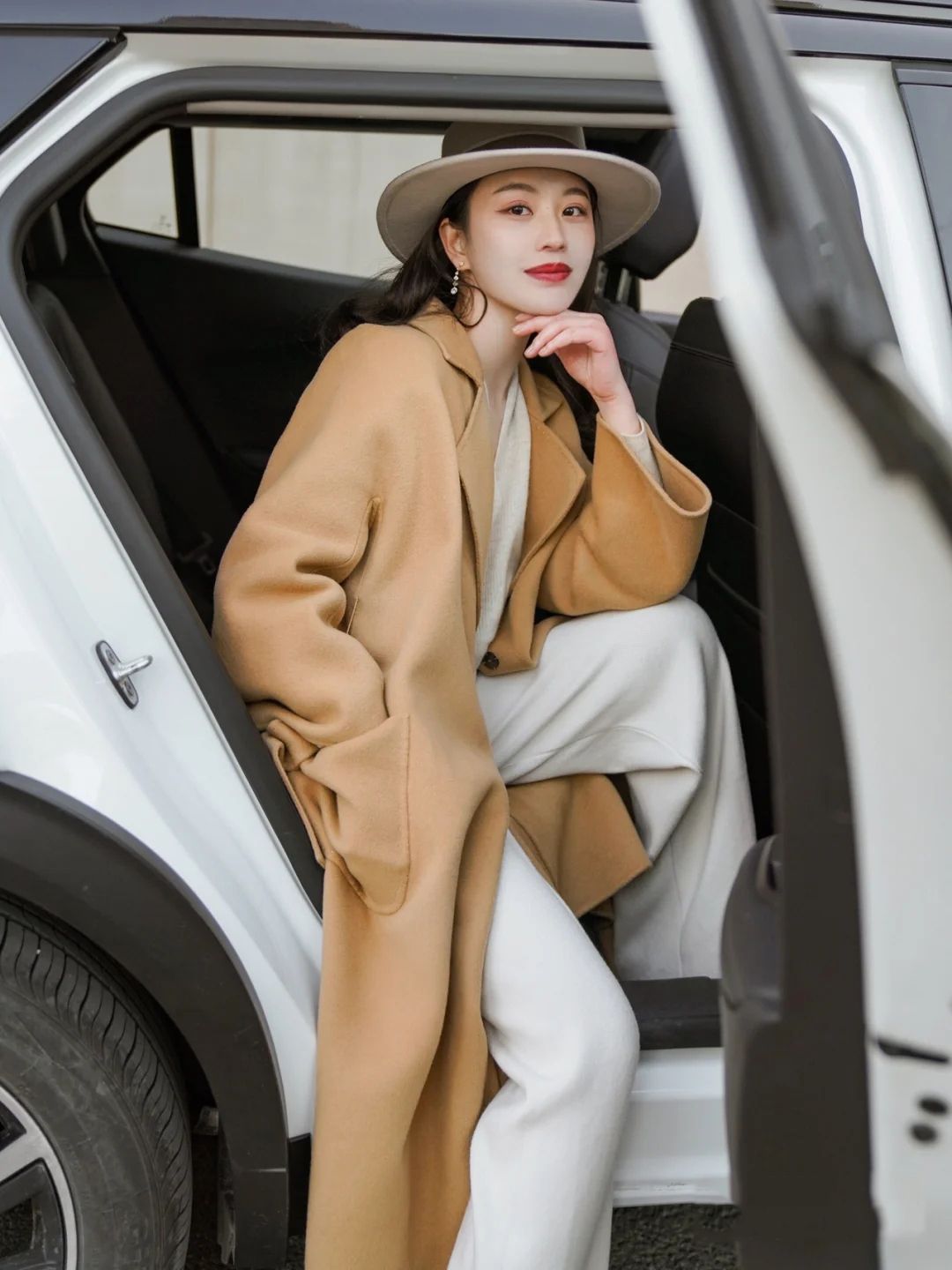 衣品好的女人,秋季穿阔腿裤时都不应搭这3件上衣,太拉低气质|阔腿裤