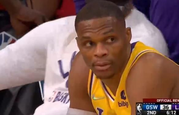 五连败!完全体湖人爆冷不敌勇士,詹姆斯面色严肃,库里高兴!休闲区蓝鸢梦想 - Www.slyday.coM 五连败!完全体湖人爆冷不敌勇士,詹姆斯面色严肃,库里高兴!休闲区蓝鸢梦想 - Www.slyday.coM