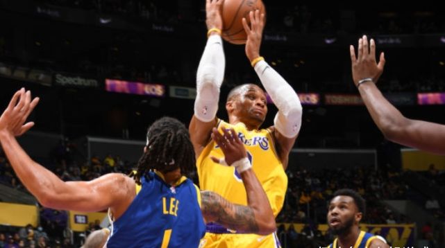 残阵勇士送湖人五连败!威少状态复苏砍10+10+6+5,詹皇沦为射手休闲区蓝鸢梦想 - Www.slyday.coM 残阵勇士送湖人五连败!威少状态复苏砍10+10+6+5,詹皇沦为射手休闲区蓝鸢梦想 - Www.slyday.coM