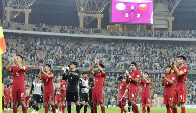 足球早报:天外飞仙+穿云箭难救国足!2比3告负命悬一线!休闲区蓝鸢梦想 - Www.slyday.coM 足球早报:天外飞仙+穿云箭难救国足!2比3告负命悬一线!休闲区蓝鸢梦想 - Www.slyday.coM