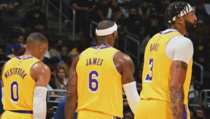 尴尬!湖人季前赛输篮网,遭太阳勇士双杀,末战国王或6连败收官休闲区蓝鸢梦想 - Www.slyday.coM 尴尬!湖人季前赛输篮网,遭太阳勇士双杀,末战国王或6连败收官休闲区蓝鸢梦想 - Www.slyday.coM