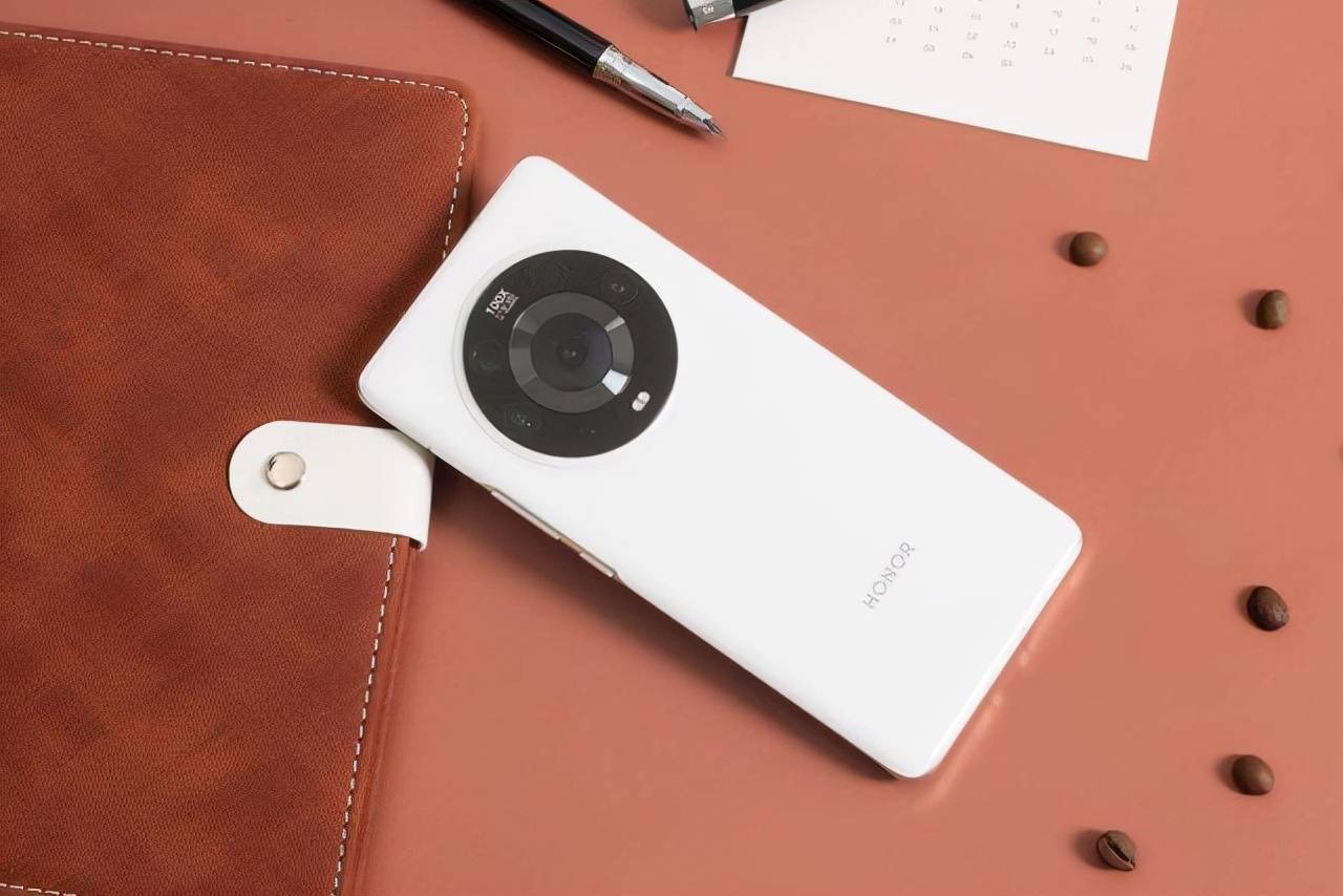 荣耀magic3p全速跌至新低价256g版直降500元力拼iphone13