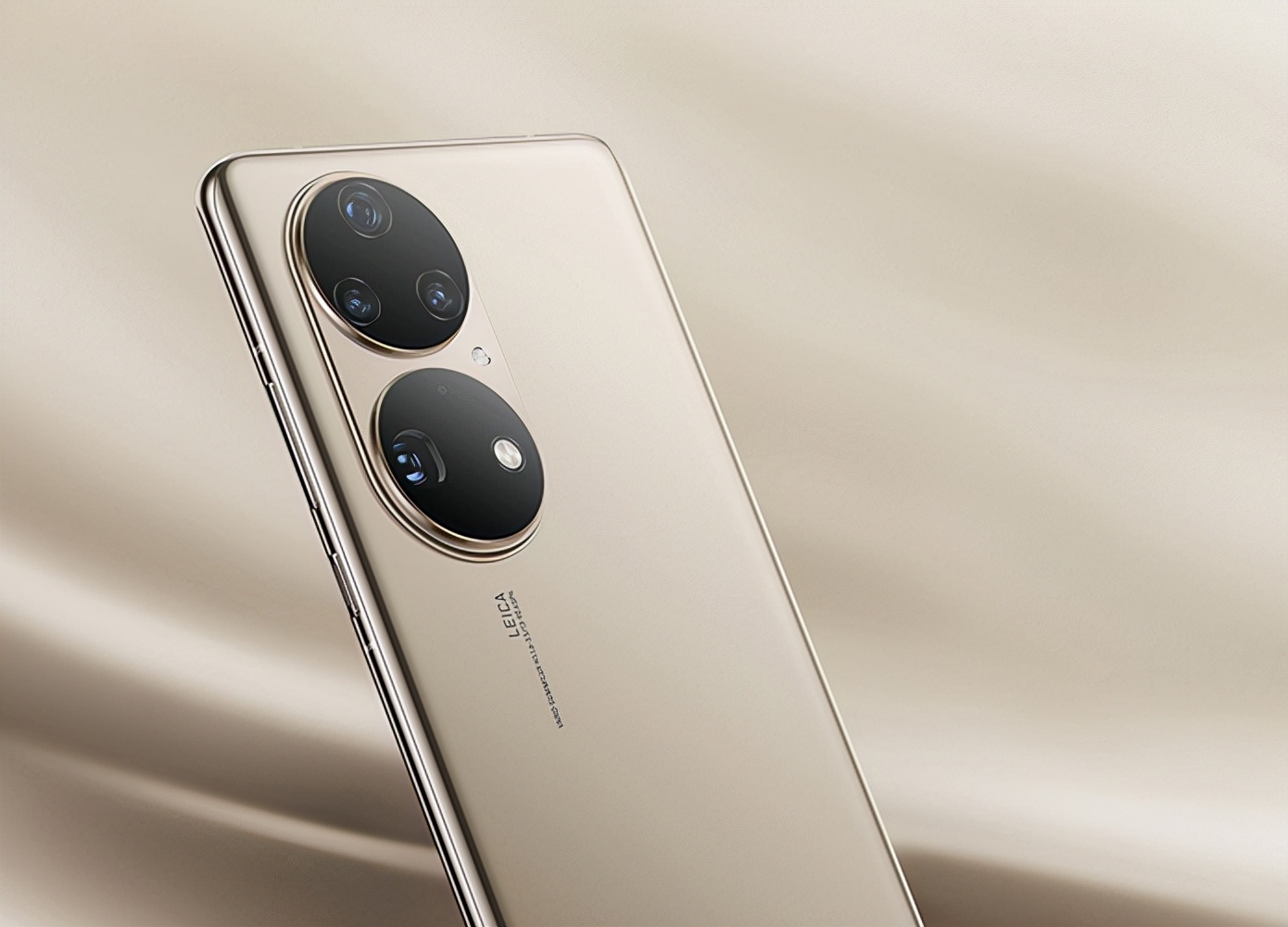 一台手机决定华为复苏虽然旗舰很强势但价格要慢慢适应