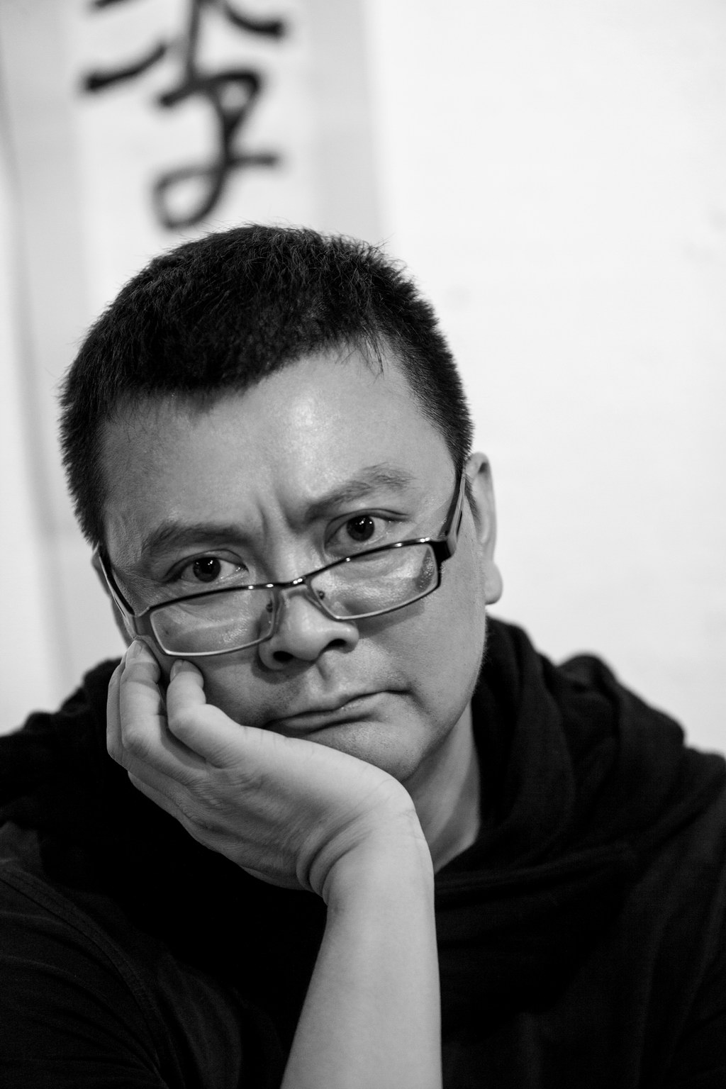 李宏伟引路人人类在灾难面前的选择