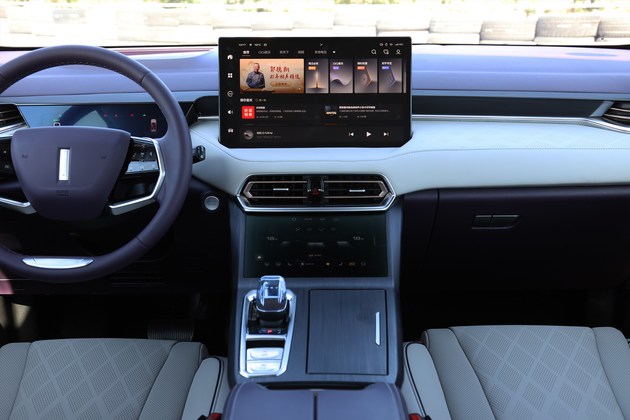 电磁悬架混动动力这杯拿铁可真香试驾wey拿铁