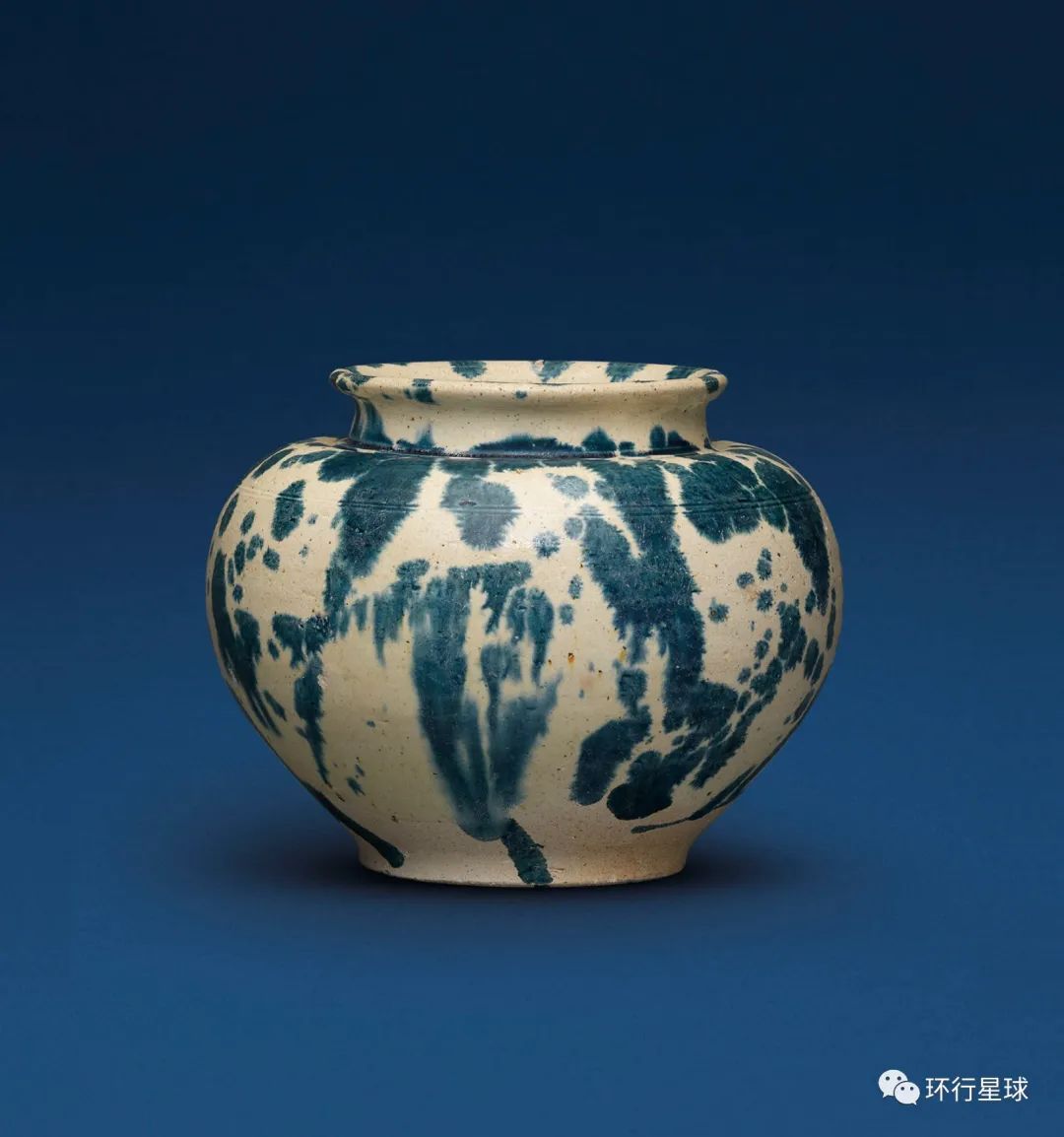 至于青花瓷最靓丽的那抹蓝,则来源于波斯地区的苏麻离青(samarra-blue