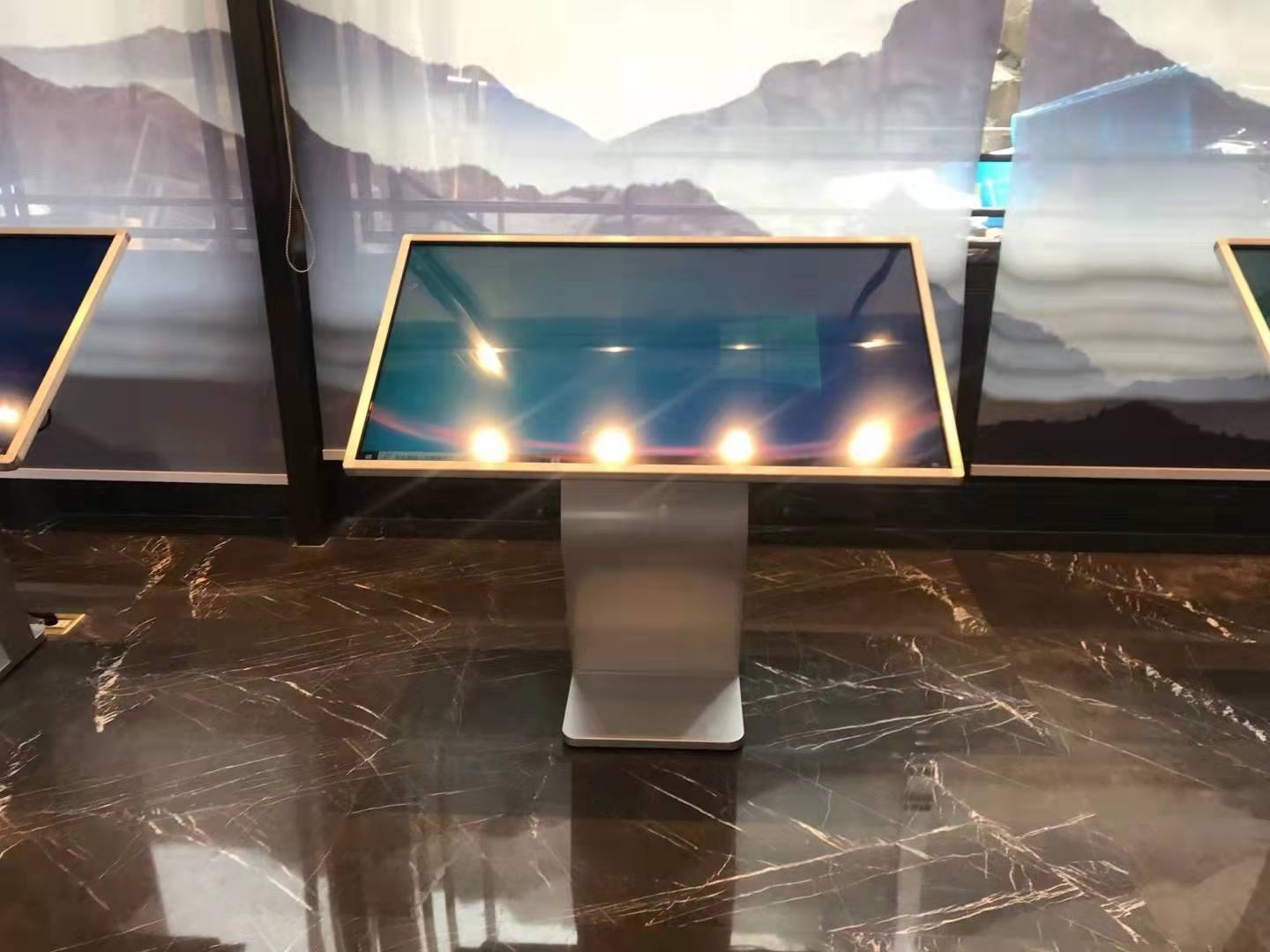 展厅多媒体展馆博物馆场所应用通过触控屏查询一体机终端机设备智能与