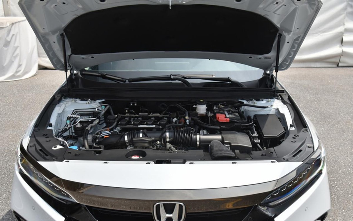 30岁青年买什么轿车？务实人首选这3款，省油耐用、面子也过得去