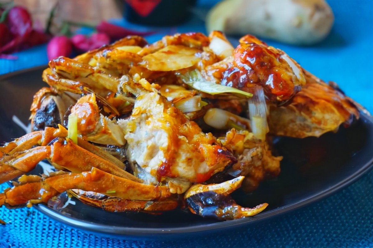 螃蟹壳刷的时候一定要刷干净.