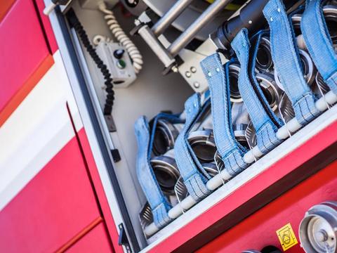 海伦哲诉讼攻防转向武力夺权 信披渠道竟成攻讦