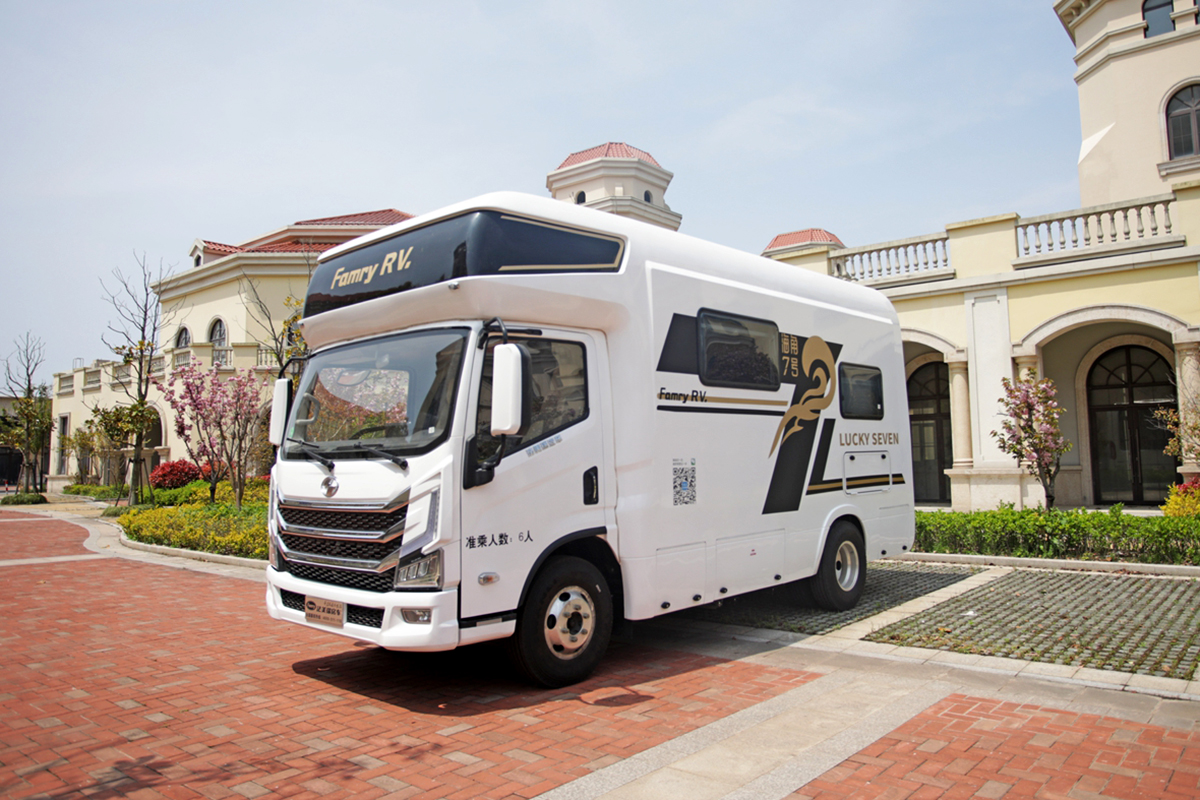 48v能源供给/初代网红平头卡车 法美瑞海角7号全系房车震撼亮相